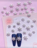 Mixed Snowflake Charms (30pc)
